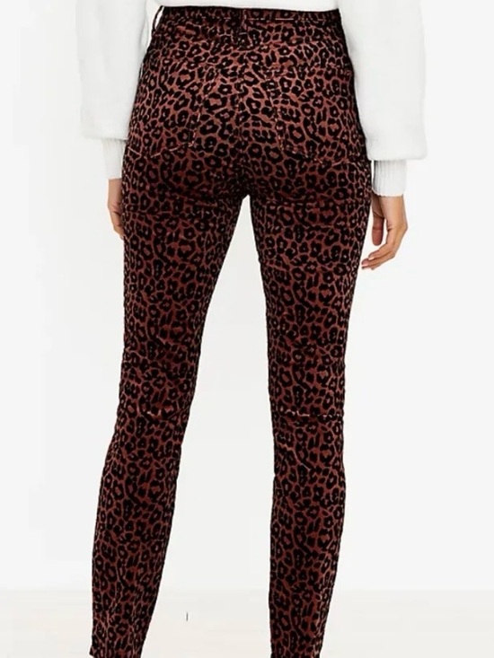 LOFT Pants - LOFT Leopard Print High Waist Skinny Velvet Soft Corduroy Pants Jeans Sz 27/4P